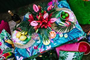 Tropical party decoration & styling